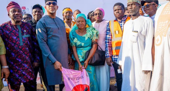 FG Commences Sale Of ₦40, 000 Rice