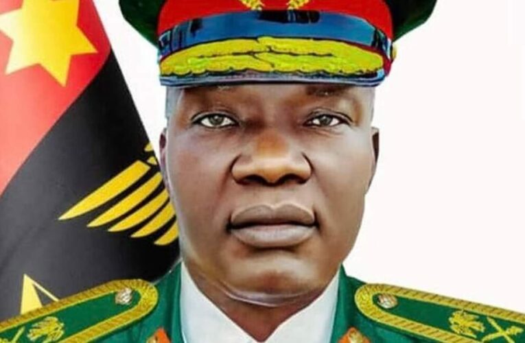 Breaking: COAS, Lt. General Lagbaja is dead